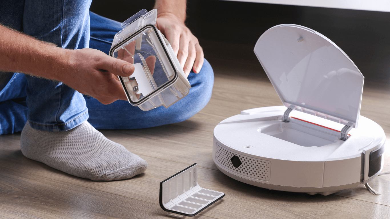 Cách bảo trì và vệ sinh robot hút bụi lau nhà Xiaomi Roborock 3 Vệ sinh bình chứa nước cho robot hút bụi lau nhà Xiaomi Roborock